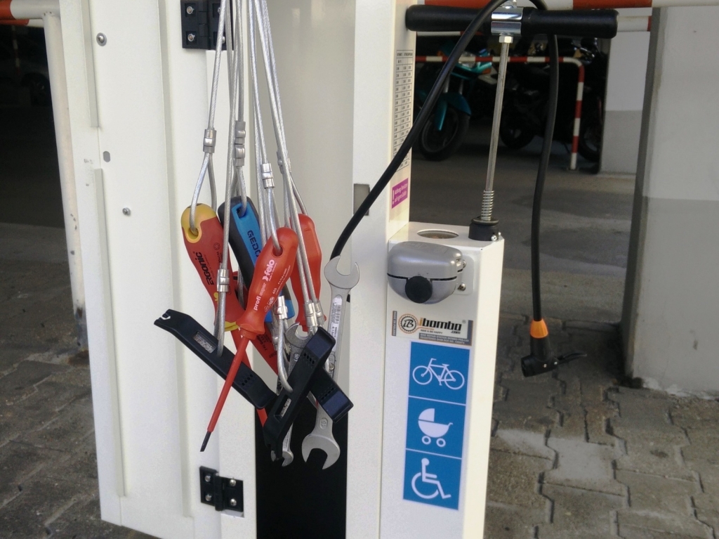 RadServiceStation.jpg