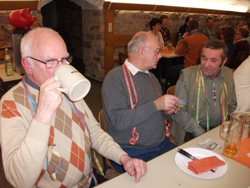 Lustigen Vereinsausflug beim Bierabend des Gartenbauvereins erlebt