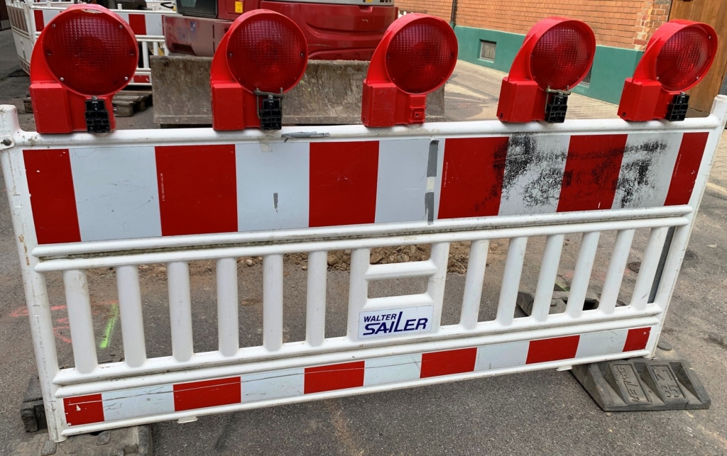 Baustelle Sperrung (Symbolbild)