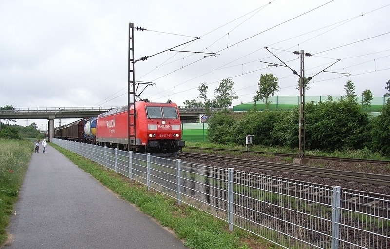 Schutzzaun DB-Strecke