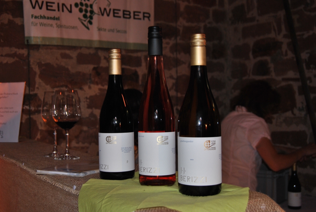 Dreierlei Oftersheimer Wein.JPG