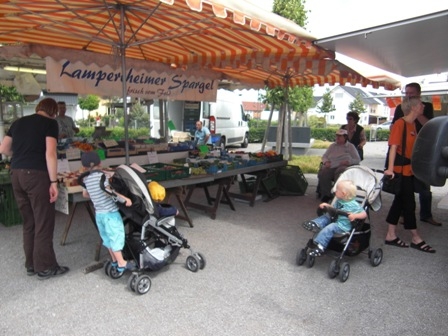 Wochenmarkt am Mittwoch im Neubaugebiet Nord-West