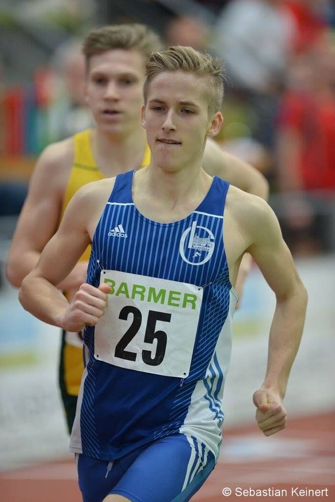 Yannik Dudda bei den 1500 Metern.jpg