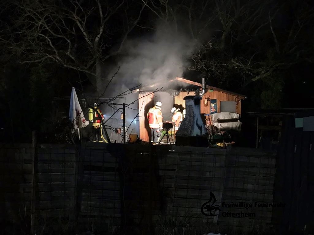 Gartenhausbrand 19.12.2017 FFO4.jpeg