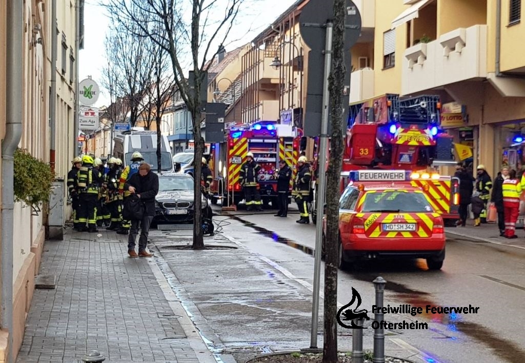 Kellerbrand Schwetzingen 08.12.2017 FFO6.jpeg