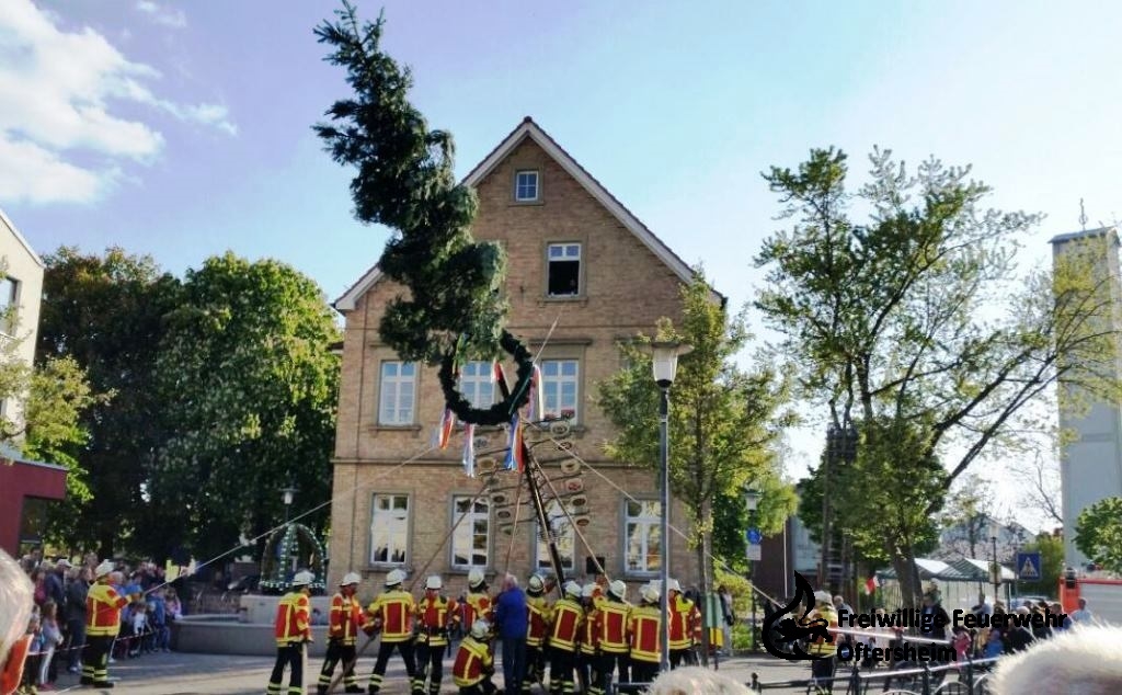 Maibaum Grillen Funklehrgang 29.04.2017 FFO1.jpeg