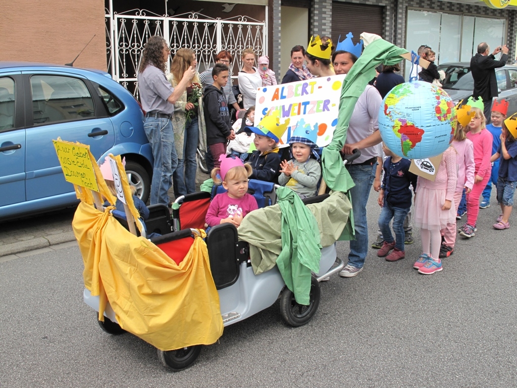 Sommertagszug und Frühlingsfest 2015