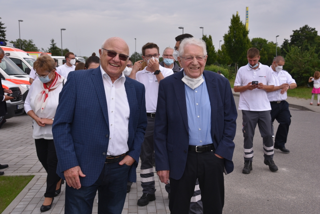 Die ehemaligen Bürgermeister Helmut Baust und Siegwald Kehder.