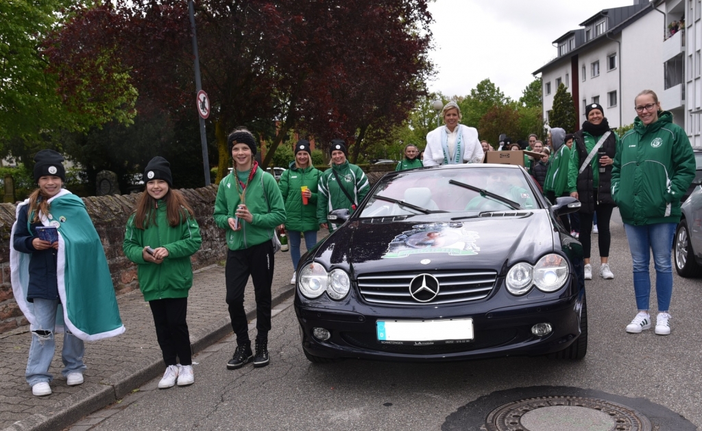 Und der C.C. Grün-Weiß präsentierte seine Prinzessin. © Gemeinde Oftersheim