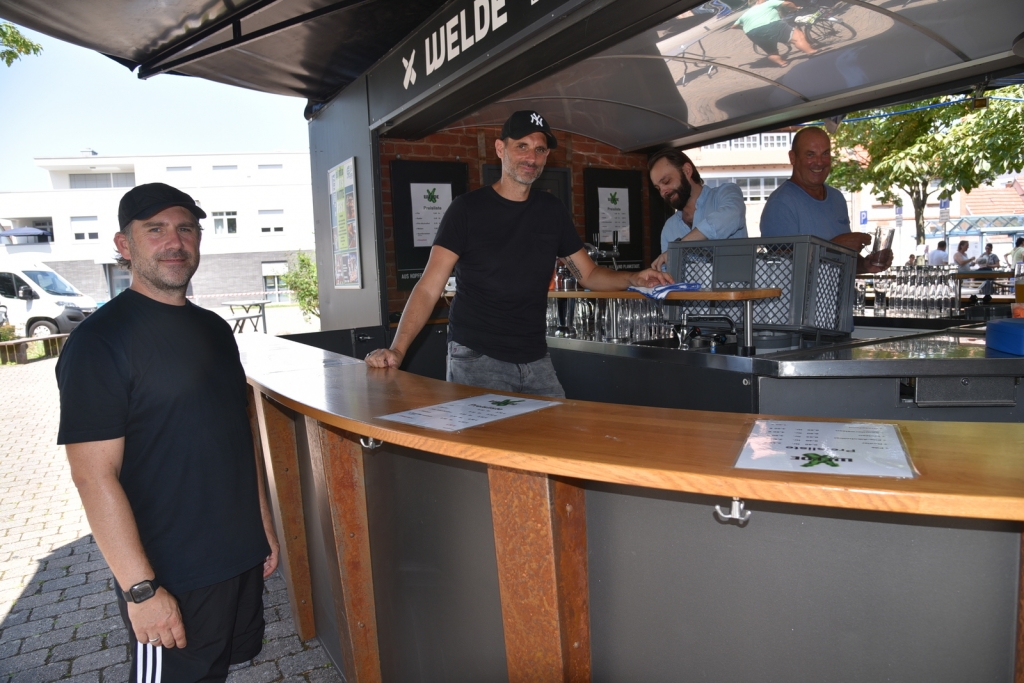 Am Nachmittag war es noch ruhig am Bierstand...