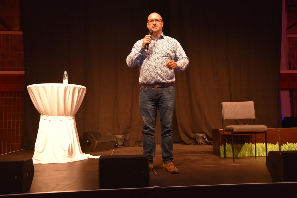 Bürgermeister Jens Geiß begrüßte das Publikum zu Beginn der Veranstaltung.