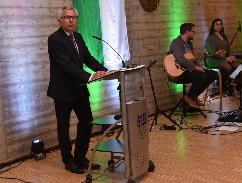 Landrat Stefan Dallinger beim Grußwort.